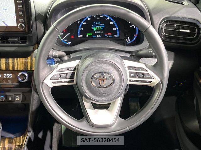 Toyota YARIS CROSS 2023-11 7504125-10