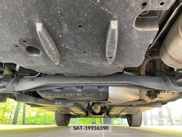 Toyota YARIS CROSS 2021-08 7563139-18