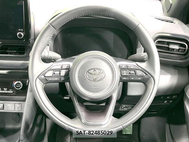Toyota YARIS CROSS 2024-11 7563129-11