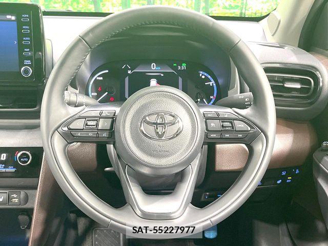 Toyota YARIS CROSS 2022-03 7563135-11