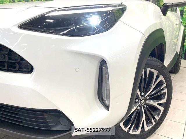 Toyota YARIS CROSS 2022-03 7563135-12
