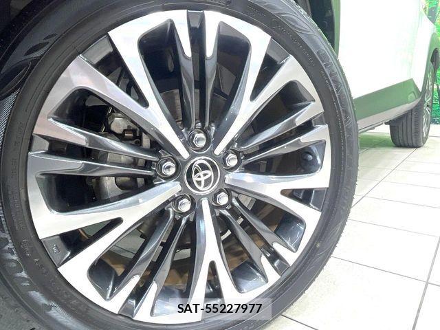Toyota YARIS CROSS 2022-03 7563135-13