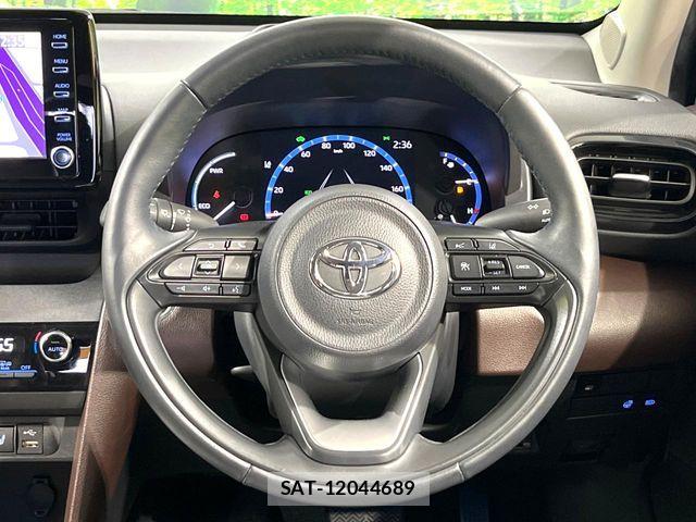 Toyota YARIS CROSS 2021-07 7563137-10