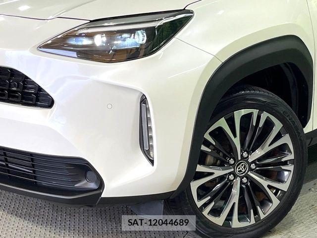 Toyota YARIS CROSS 2021-07 7563137-11