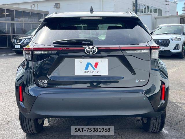 Toyota YARIS CROSS 2025-03 7563131-14
