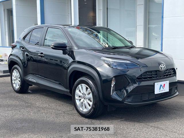 Toyota YARIS CROSS 2025-03 7563131-15