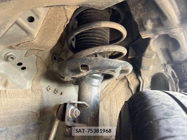Toyota YARIS CROSS 2025-03 7563131-19