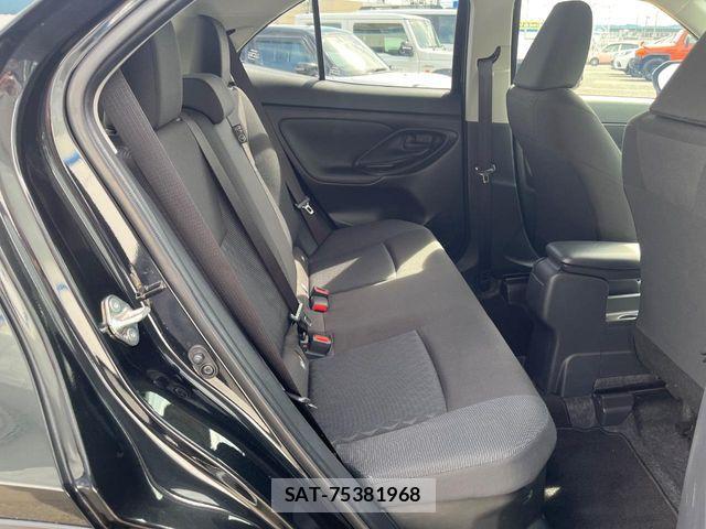 Toyota YARIS CROSS 2025-03 7563131-8