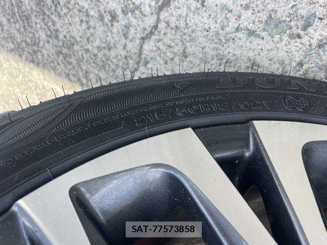 Toyota YARIS CROSS 2022-05 7563133-13