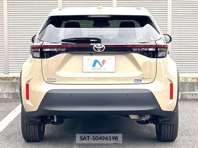 Toyota YARIS CROSS 2024-12 7563138-14