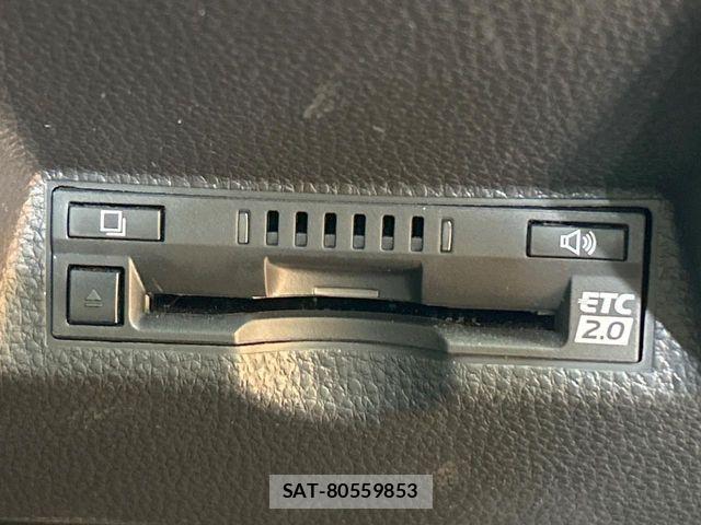 Toyota YARIS CROSS 2022-05 7621626-7