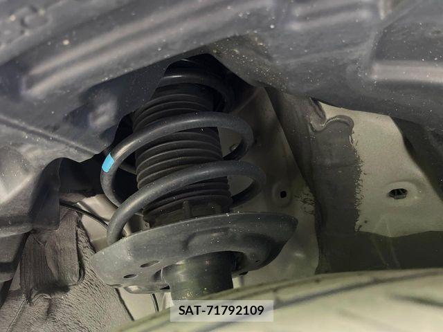 Toyota YARIS CROSS 2021-12 7621634-19