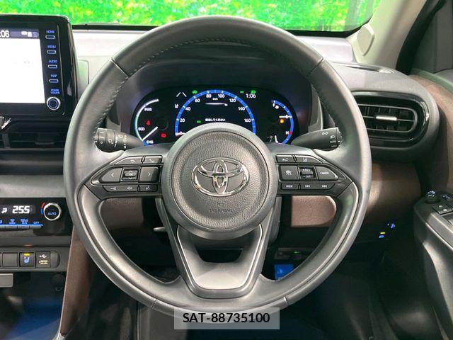 Toyota YARIS CROSS 2022-01 7621651-12