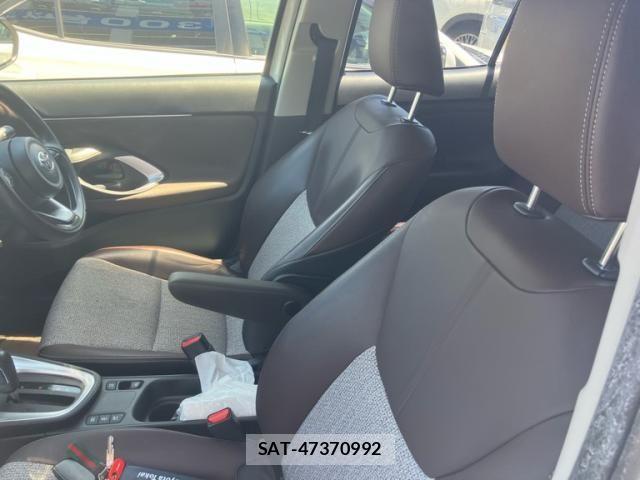 Toyota YARIS CROSS 2021-08 7621667-10