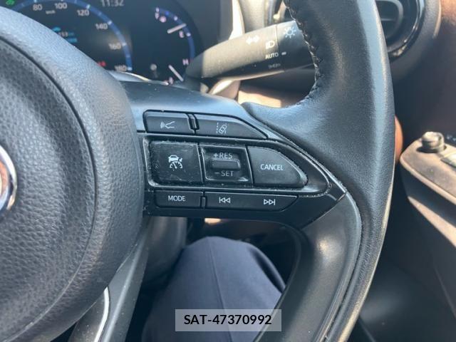 Toyota YARIS CROSS 2021-08 7621667-13