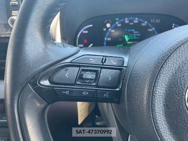 Toyota YARIS CROSS 2021-08 7621667-14