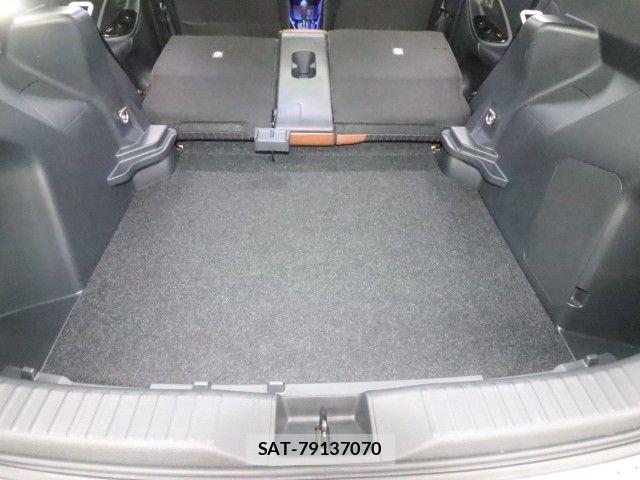 Toyota YARIS CROSS 2023-10 7621630-12