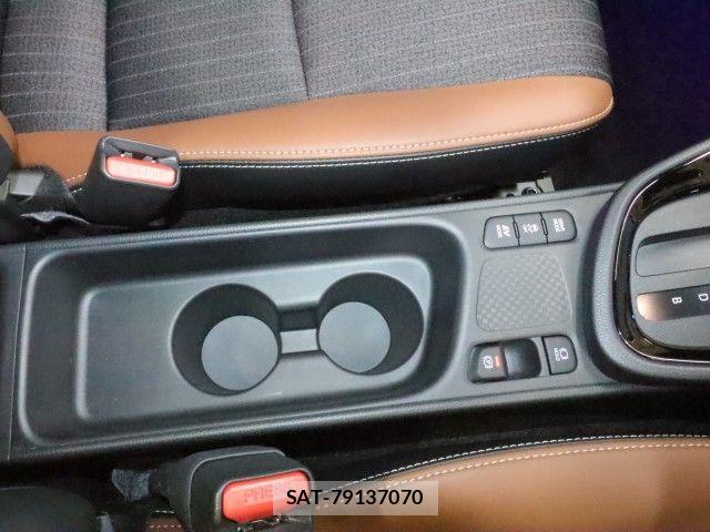 Toyota YARIS CROSS 2023-10 7621630-21