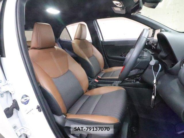 Toyota YARIS CROSS 2023-10 7621630-3