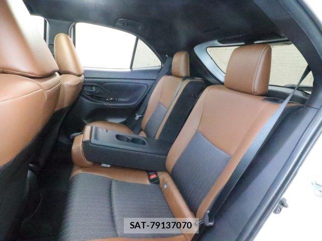 Toyota YARIS CROSS 2023-10 7621630-8