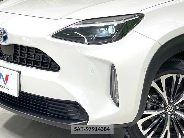 Toyota YARIS CROSS 2021-04 7621647-11