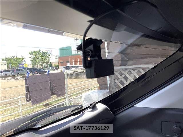 Toyota YARIS CROSS 2021-01 7621650-11