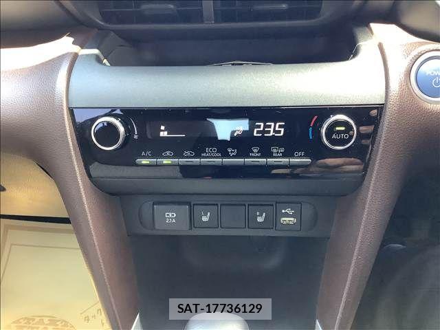 Toyota YARIS CROSS 2021-01 7621650-12
