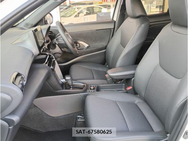 Toyota YARIS CROSS 2025-10 7621617-15