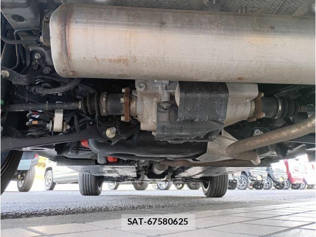 Toyota YARIS CROSS 2025-10 7621617-6
