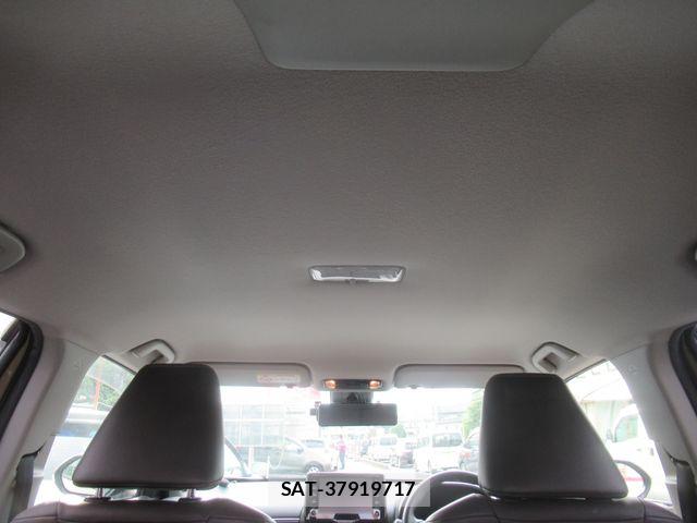 Toyota YARIS CROSS 2021-10 7621655-11
