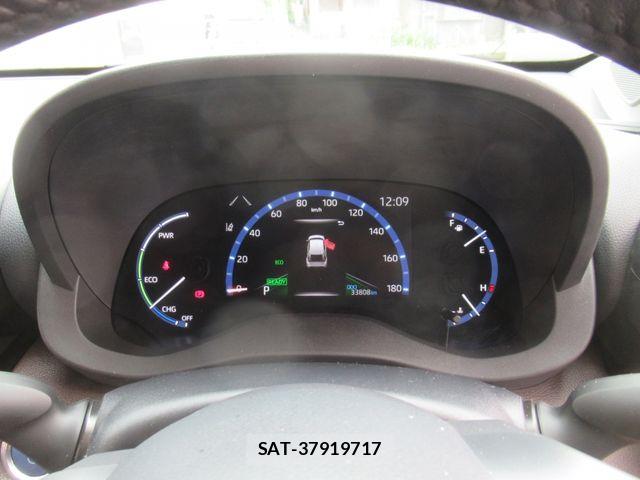 Toyota YARIS CROSS 2021-10 7621655-17