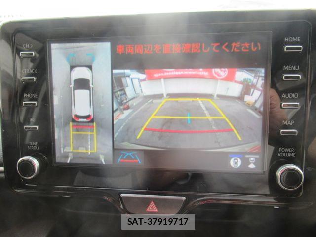 Toyota YARIS CROSS 2021-10 7621655-23