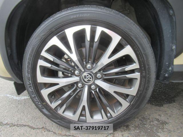 Toyota YARIS CROSS 2021-10 7621655-25