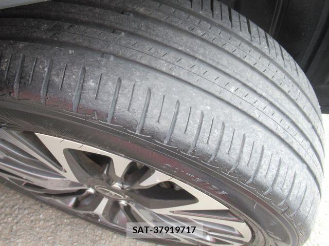 Toyota YARIS CROSS 2021-10 7621655-26