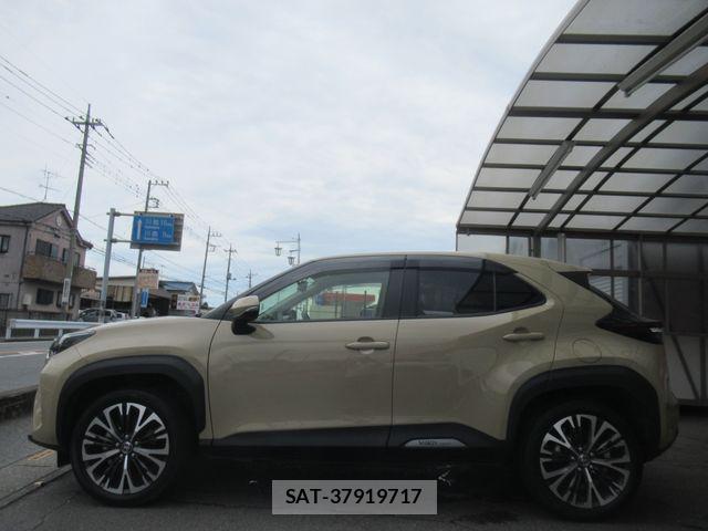 Toyota YARIS CROSS 2021-10 7621655-4