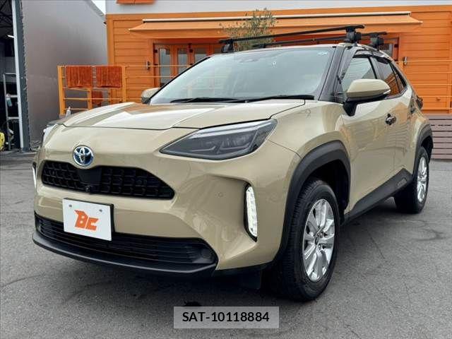 Toyota YARIS CROSS 2022-03 7621658-9