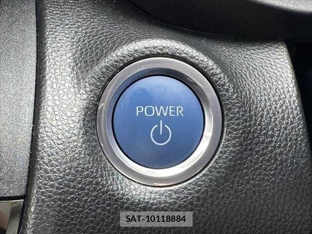 Toyota YARIS CROSS 2022-03 7621658-23