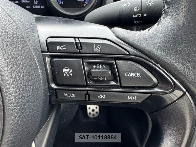 Toyota YARIS CROSS 2022-03 7621658-27