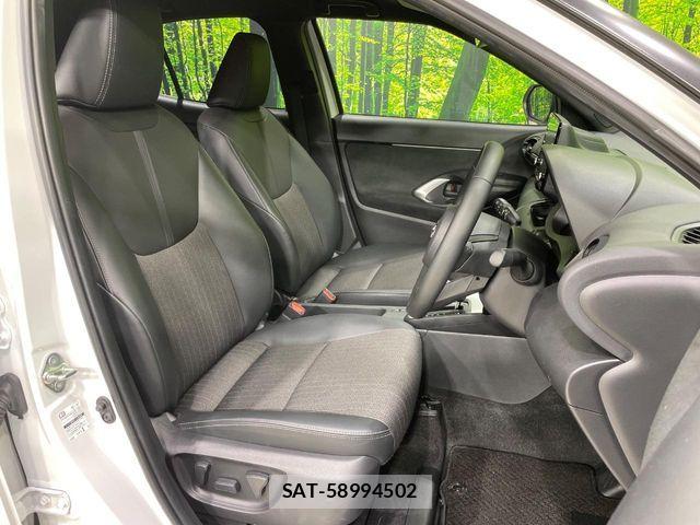 Toyota YARIS CROSS 2022-12 7621638-8