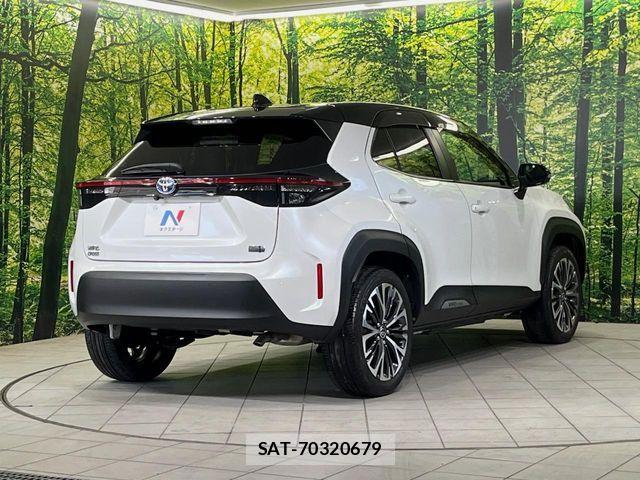 Toyota YARIS CROSS 2023-01 7621635-16