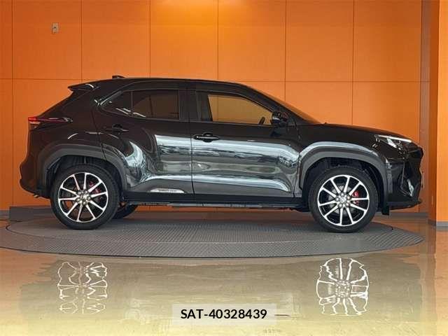 Toyota YARIS CROSS 2025-03 7621615-10