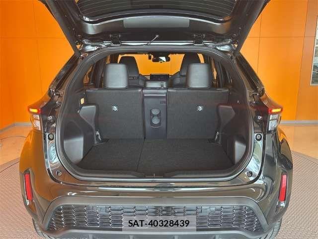 Toyota YARIS CROSS 2025-03 7621615-14