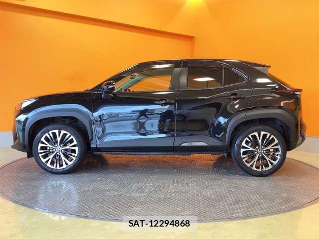 Toyota YARIS CROSS 2021-02 7621632-14