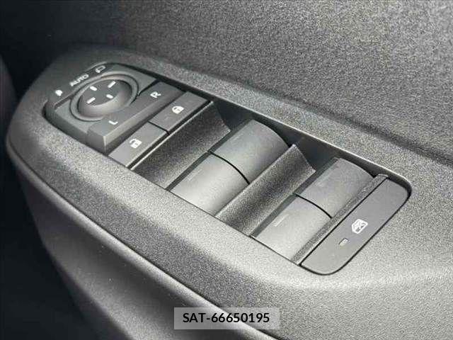 Toyota YARIS CROSS 2024-11 7621621-25