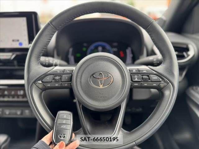 Toyota YARIS CROSS 2024-11 7621621-5