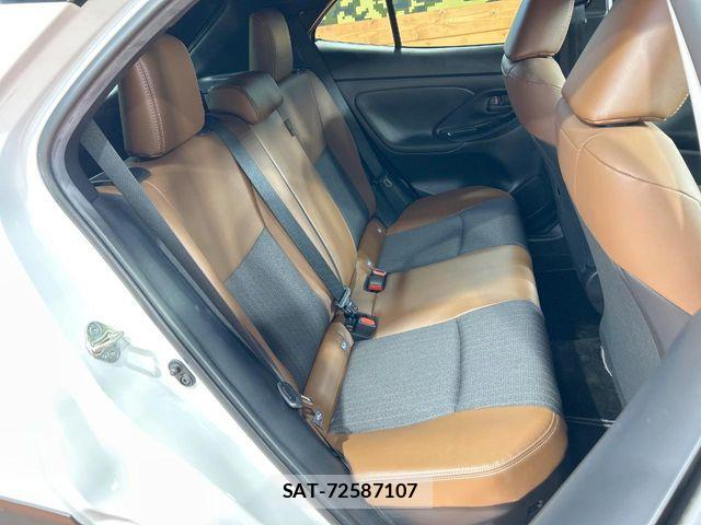Toyota YARIS CROSS 2023-06 7621618-9