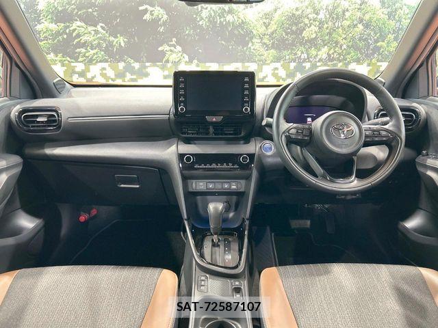 Toyota YARIS CROSS 2023-06 7621618-1