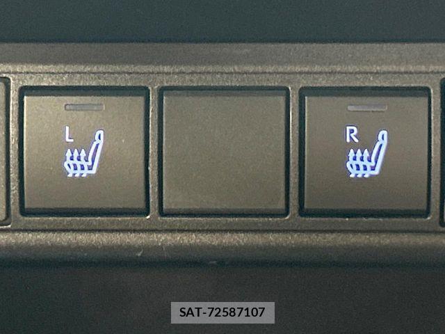 Toyota YARIS CROSS 2023-06 7621618-4