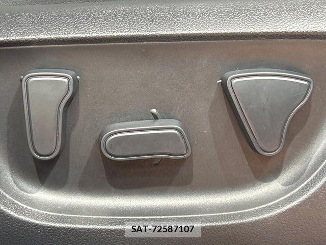 Toyota YARIS CROSS 2023-06 7621618-7