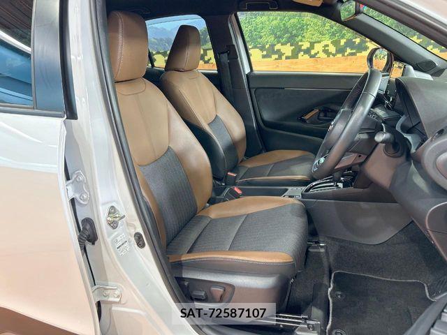 Toyota YARIS CROSS 2023-06 7621618-8